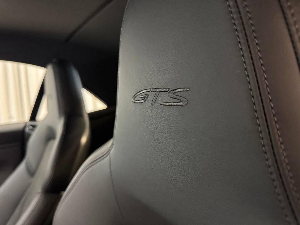 Used 2023 Porsche 911 Carrera GTS RWD image 6