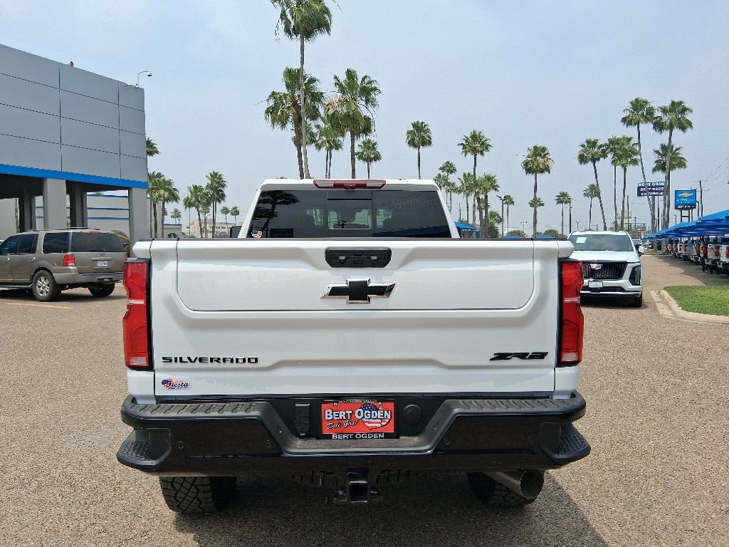 New 2026 Chevrolet Silverado 2500 ZR2 w/ LPO, Dark Essentials Package AWD/4WD image 6