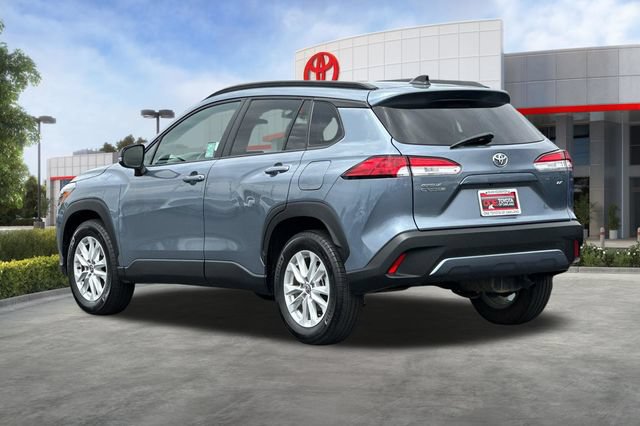 Certified 2025 Toyota Corolla Cross LE FWD image 7