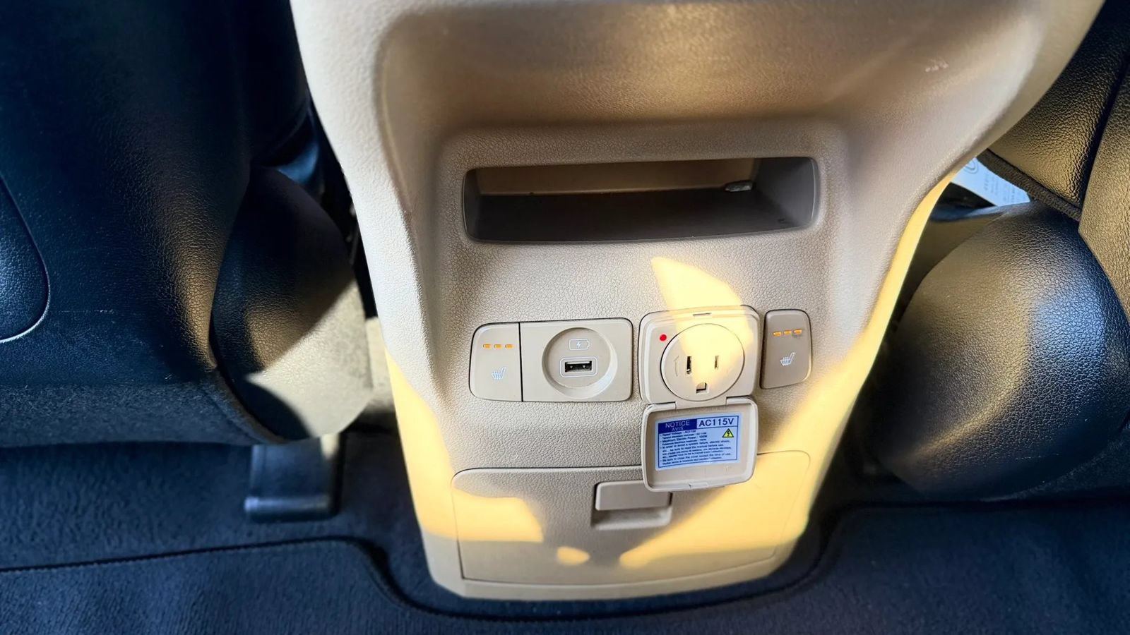 Used 2015 Kia Sedona SX FWD image 24