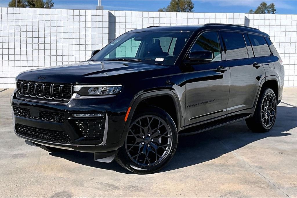 New 2026 Jeep Grand Cherokee L Summit w/ Obsidian Package AWD/4WD image 2