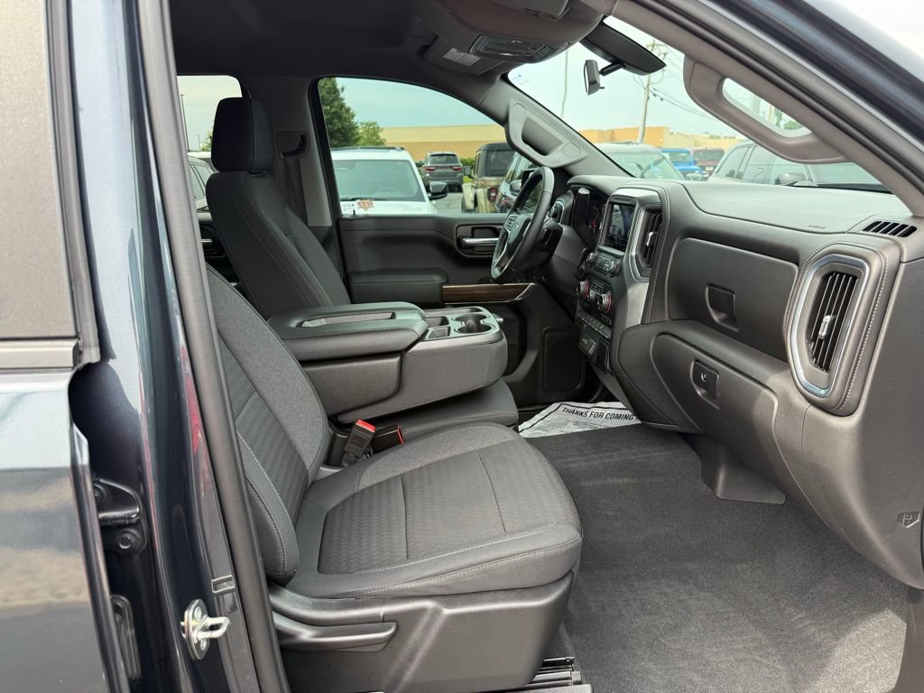 Used 2020 Chevrolet Silverado 1500 RST AWD/4WD image 29