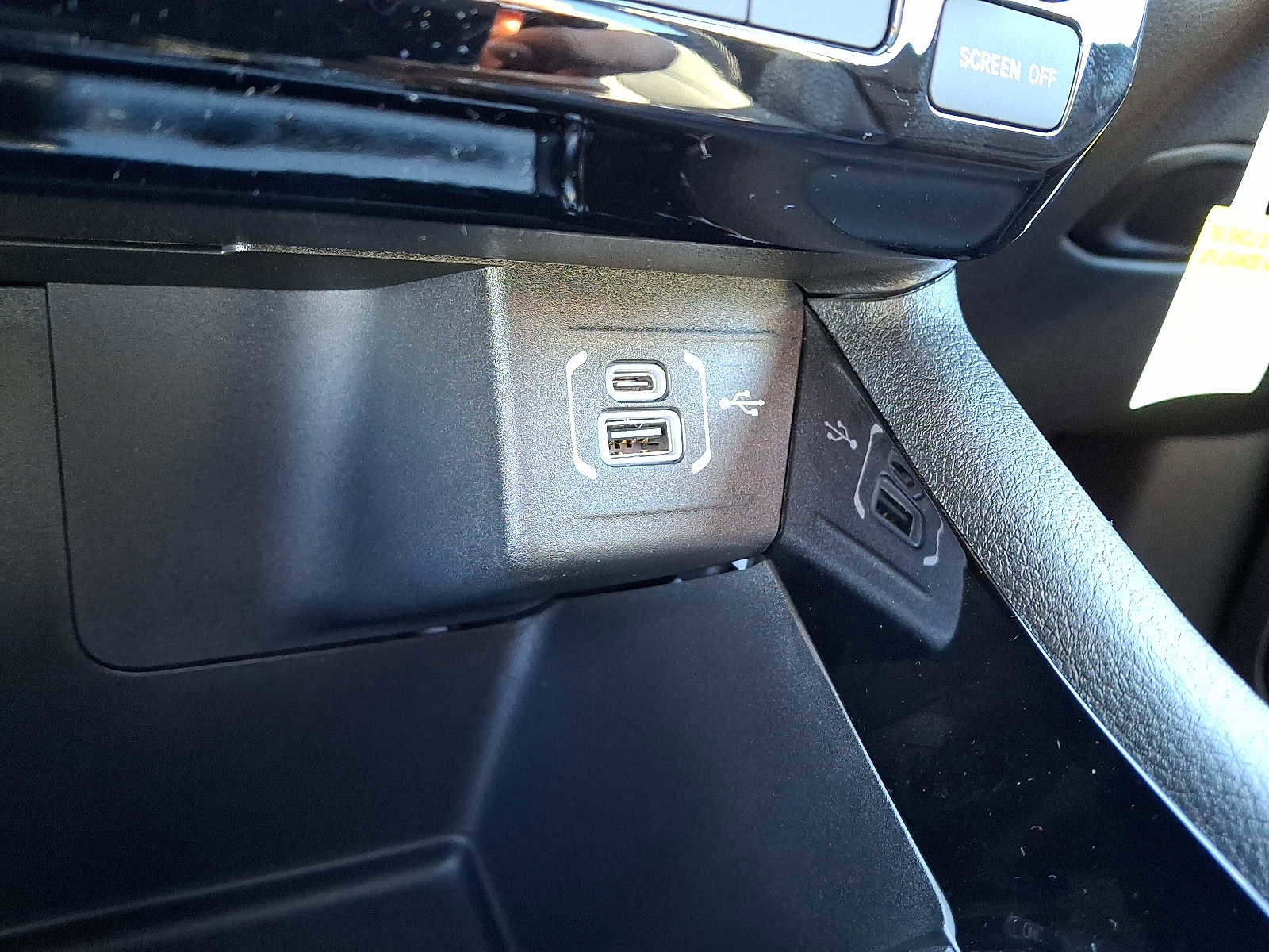 New 2026 Jeep Compass Limited w/ Sun, Sound & Navigation Group image 16