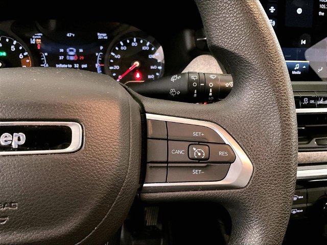 Used 2024 Jeep Compass Sport AWD/4WD image 18