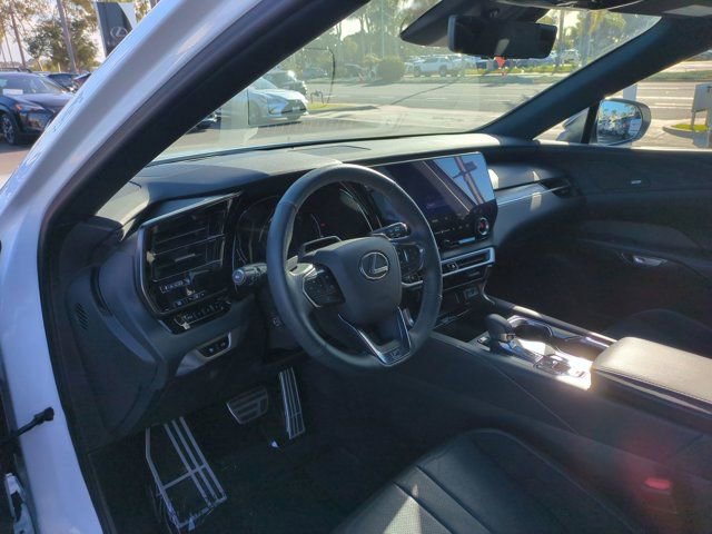 Used 2024 Lexus RX 500h F Sport w/ Convenience Package image 13