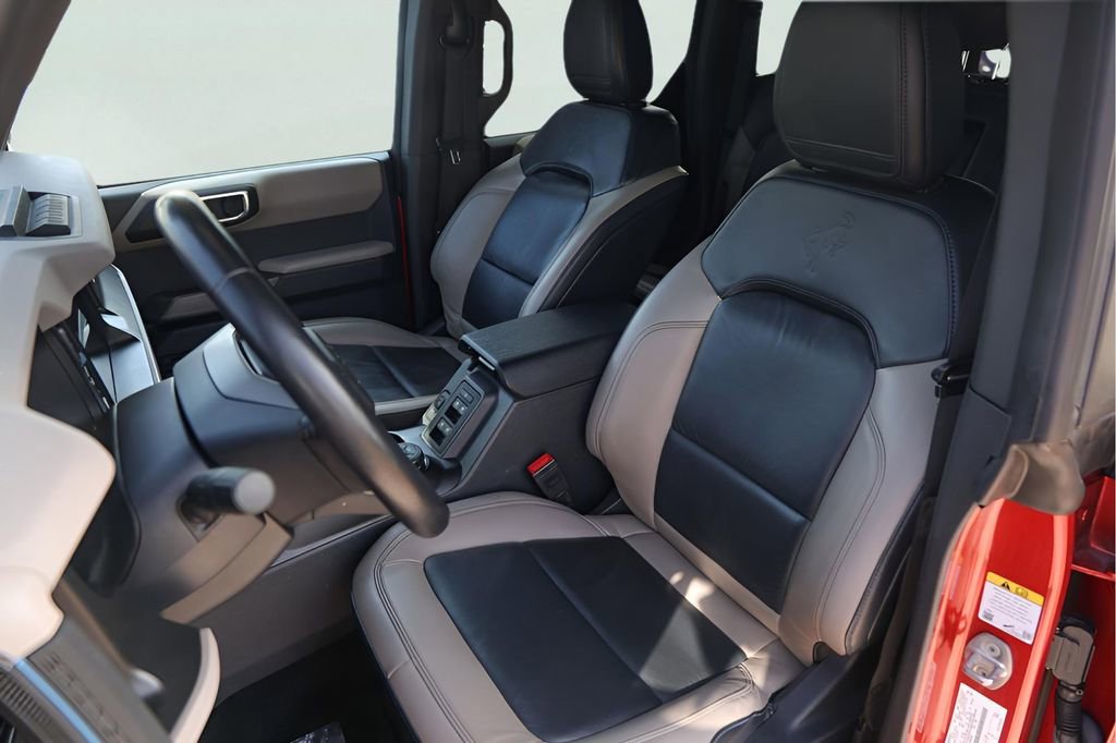 Used 2023 Ford Bronco Wildtrak image 10