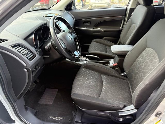 Used 2021 Mitsubishi Outlander Sport SE image 11
