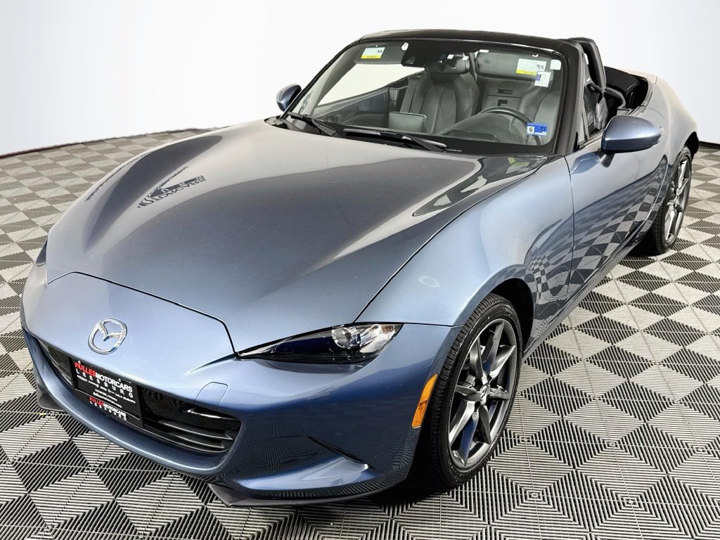 Used 2016 MAZDA MX-5 Miata Grand Touring RWD image 3