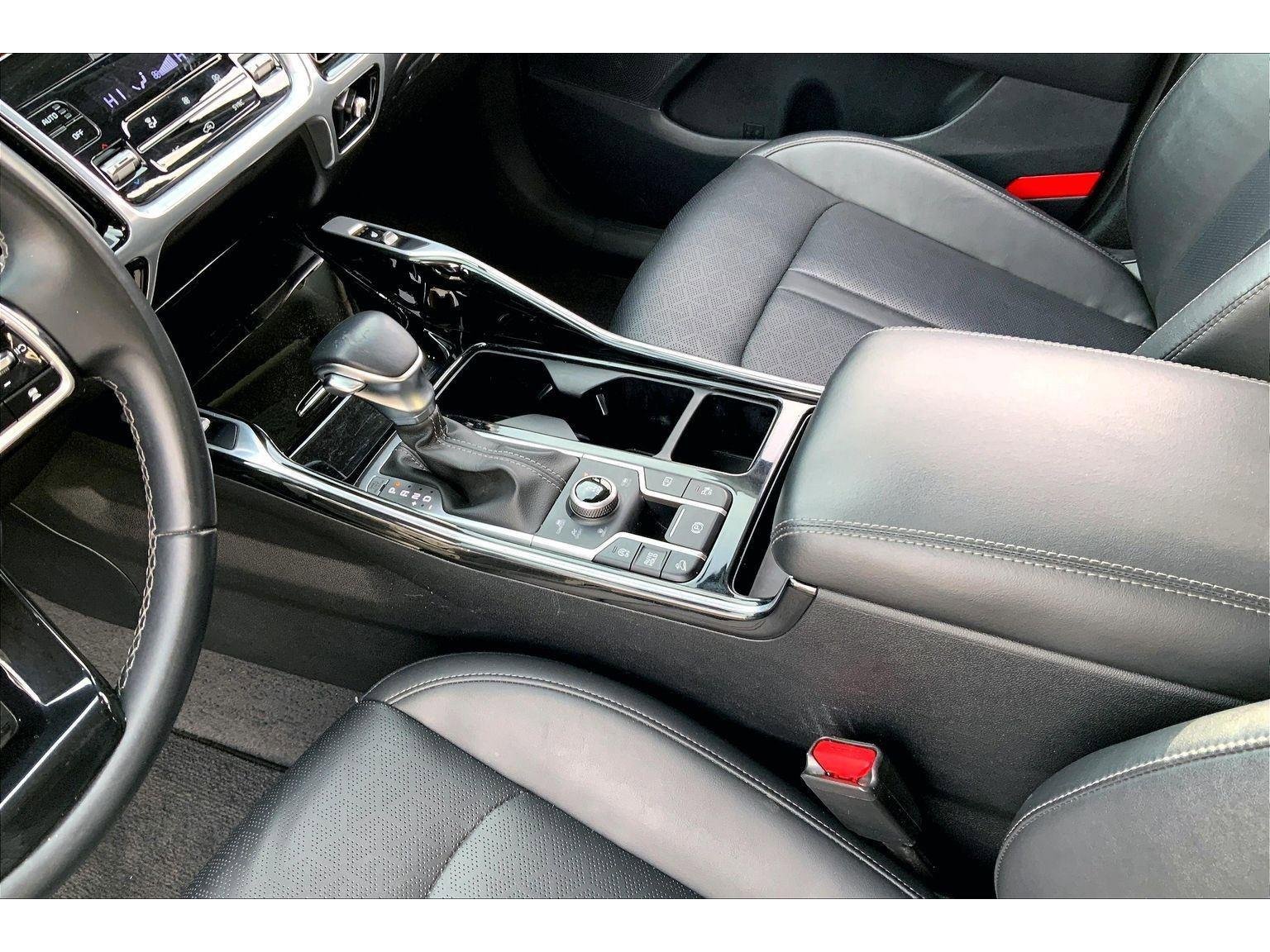 Used 2023 Kia Sorento SX image 15