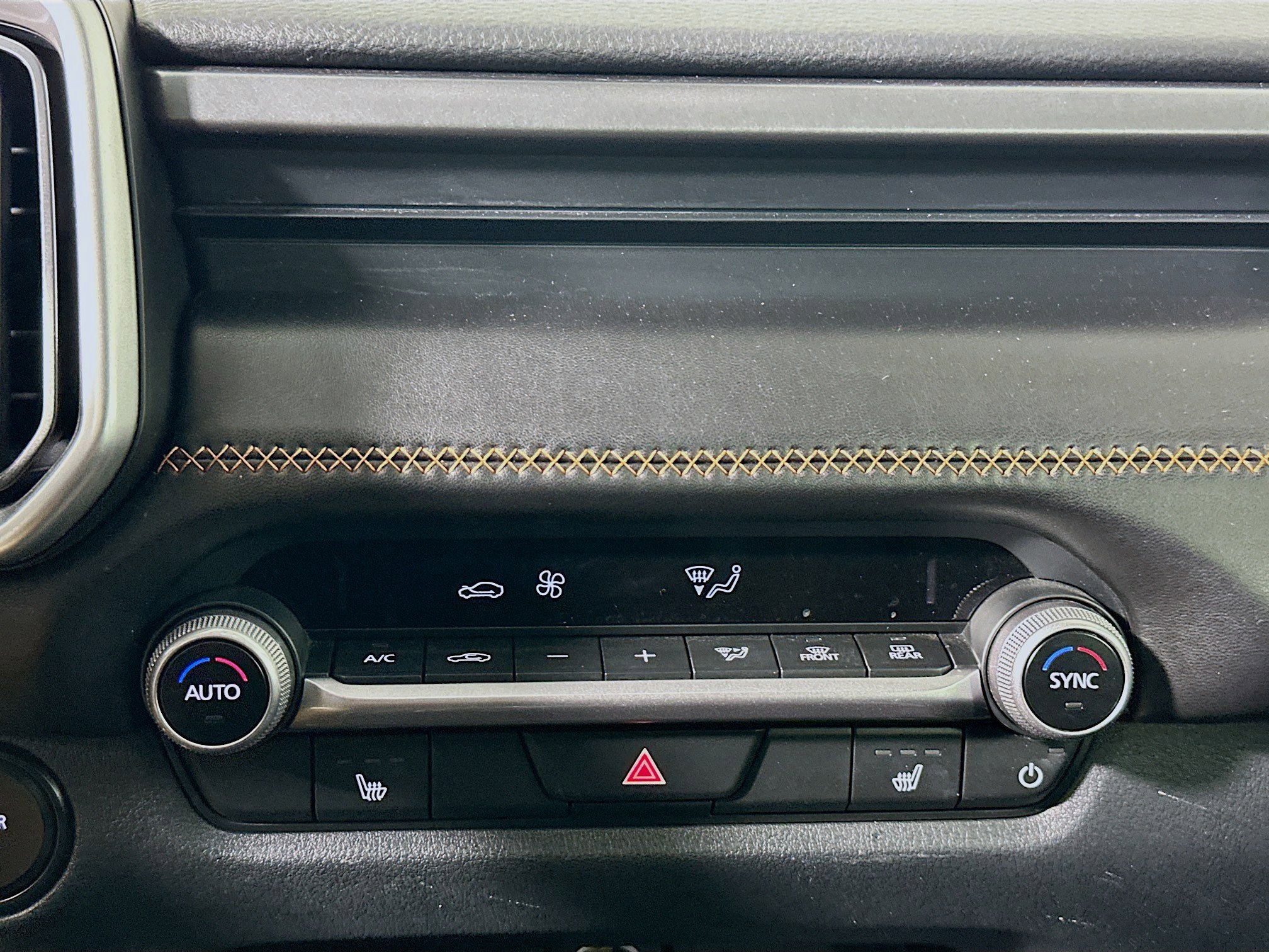 Used 2025 MAZDA CX-50 AWD 2.5 Hybrid w/ Premium Pkg image 23