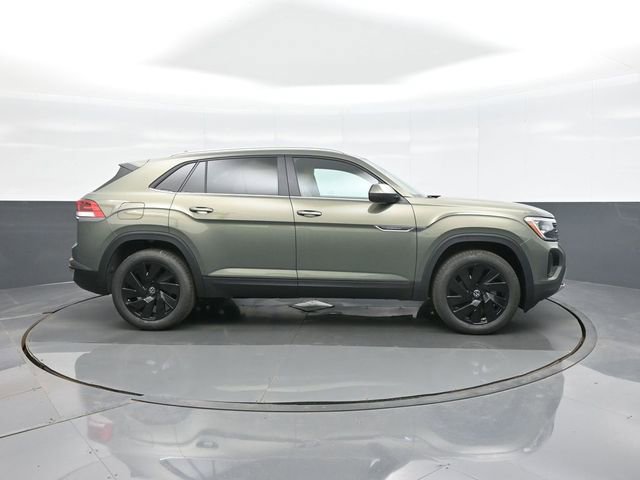 New 2026 Volkswagen Atlas Cross Sport SE image 8