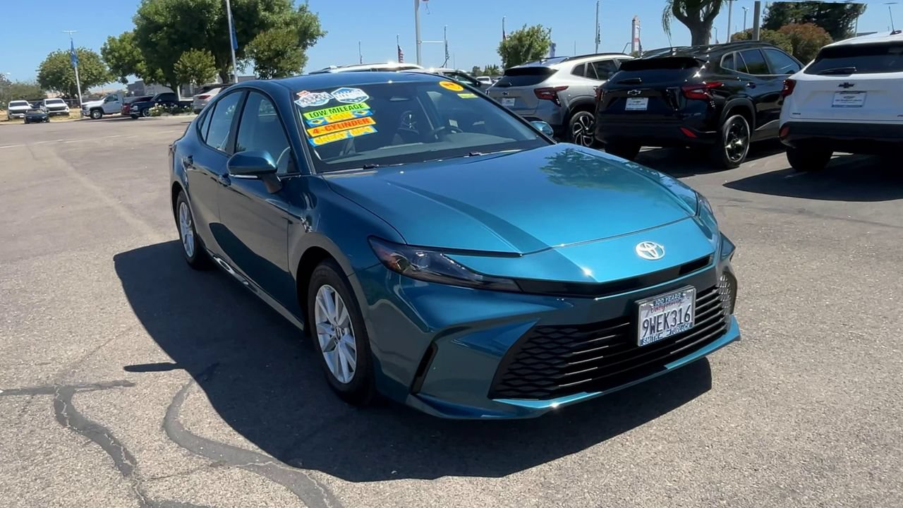 Used 2026 Toyota Camry LE w/ Convenience Package FWD image 1