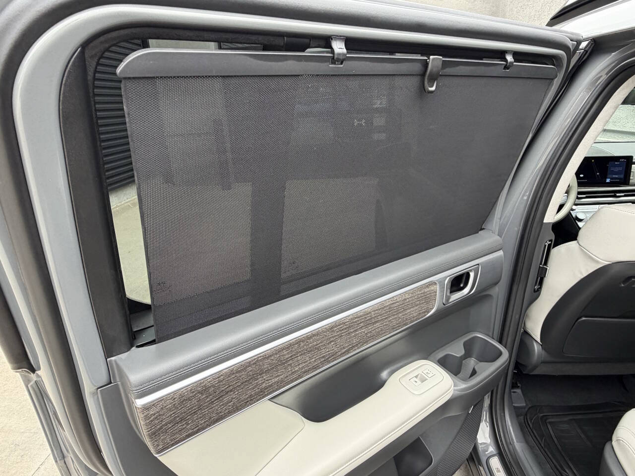 Used 2024 Hyundai Santa Fe Calligraphy AWD/4WD image 16