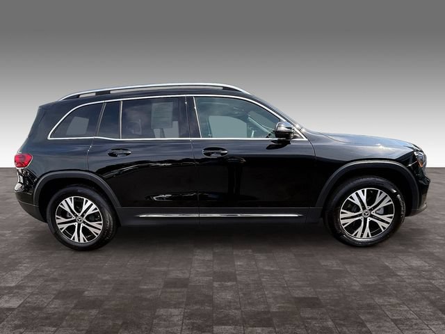 Used 2026 Mercedes-Benz GLB 250 4MATIC image 8