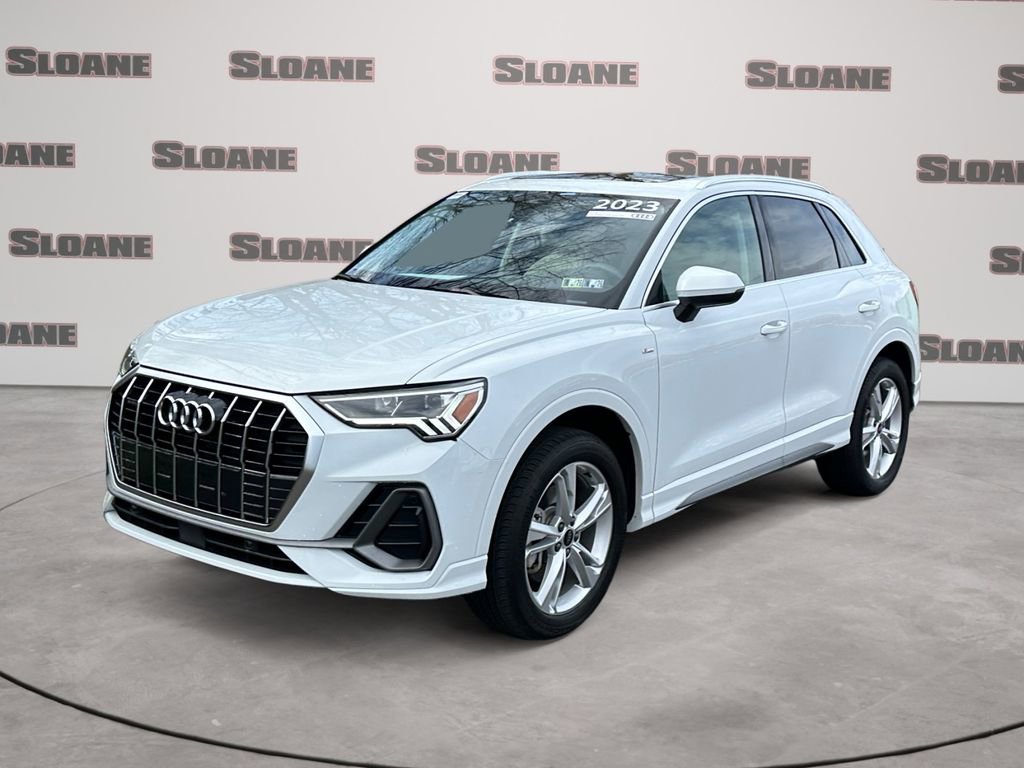 Used 2023 Audi Q3 2.0T Premium w/ Convenience Package image 1