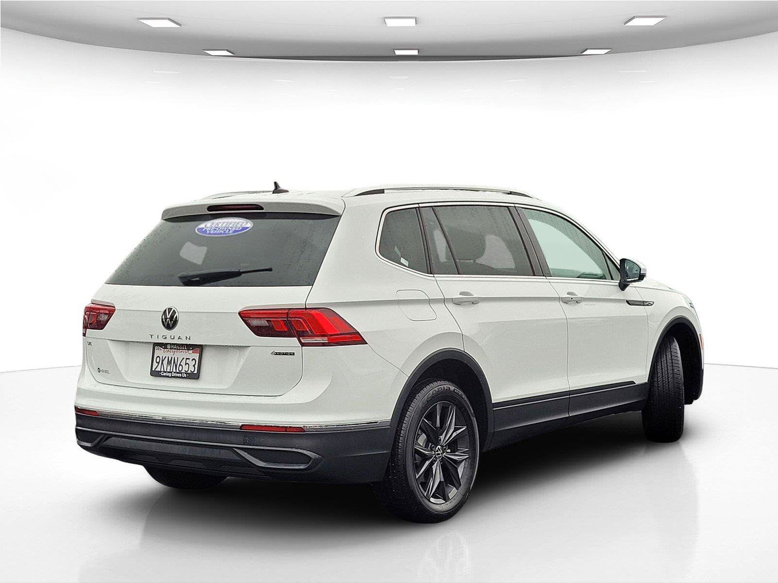 Certified 2024 Volkswagen Tiguan SE AWD/4WD image 7