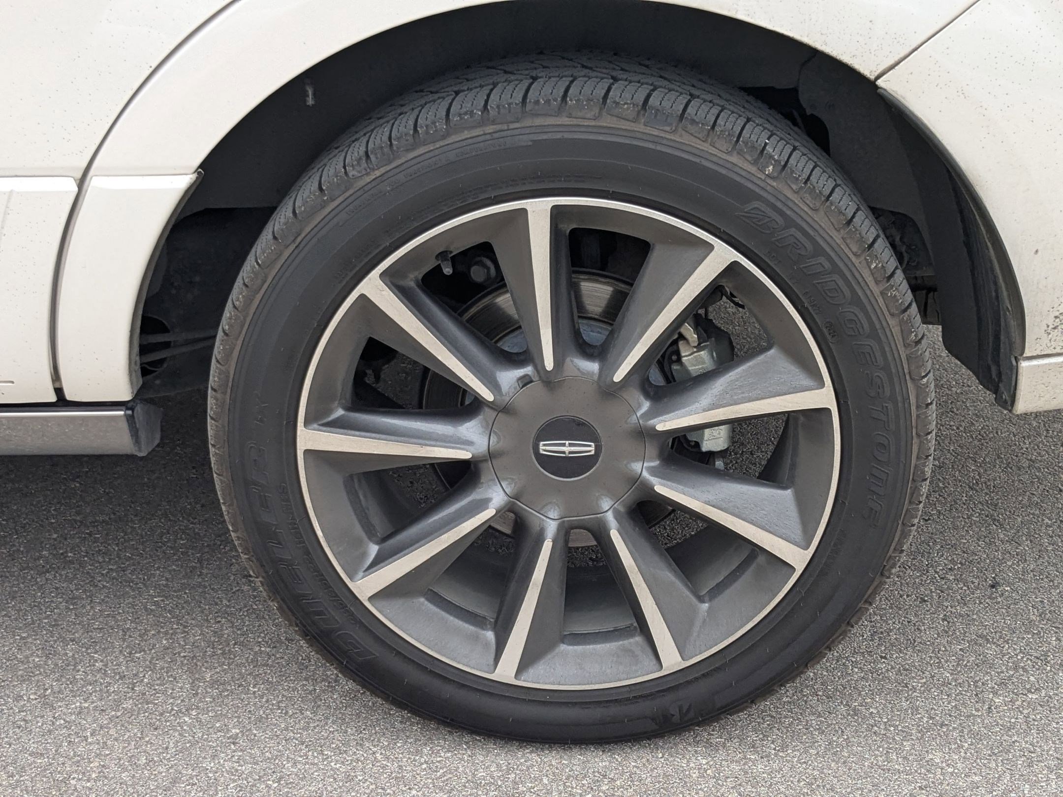 Used 2017 Lincoln Navigator Reserve RWD image 24