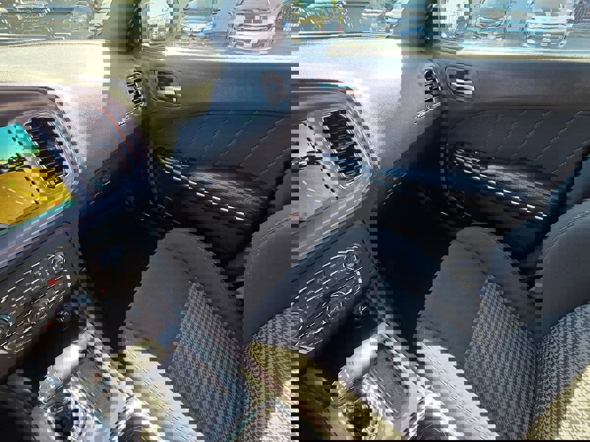 Used 2023 Dodge Charger GT image 40