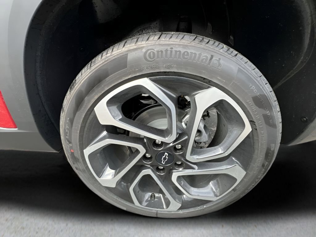 New 2026 Chevrolet Trax RS w/ Sunroof Package image 31