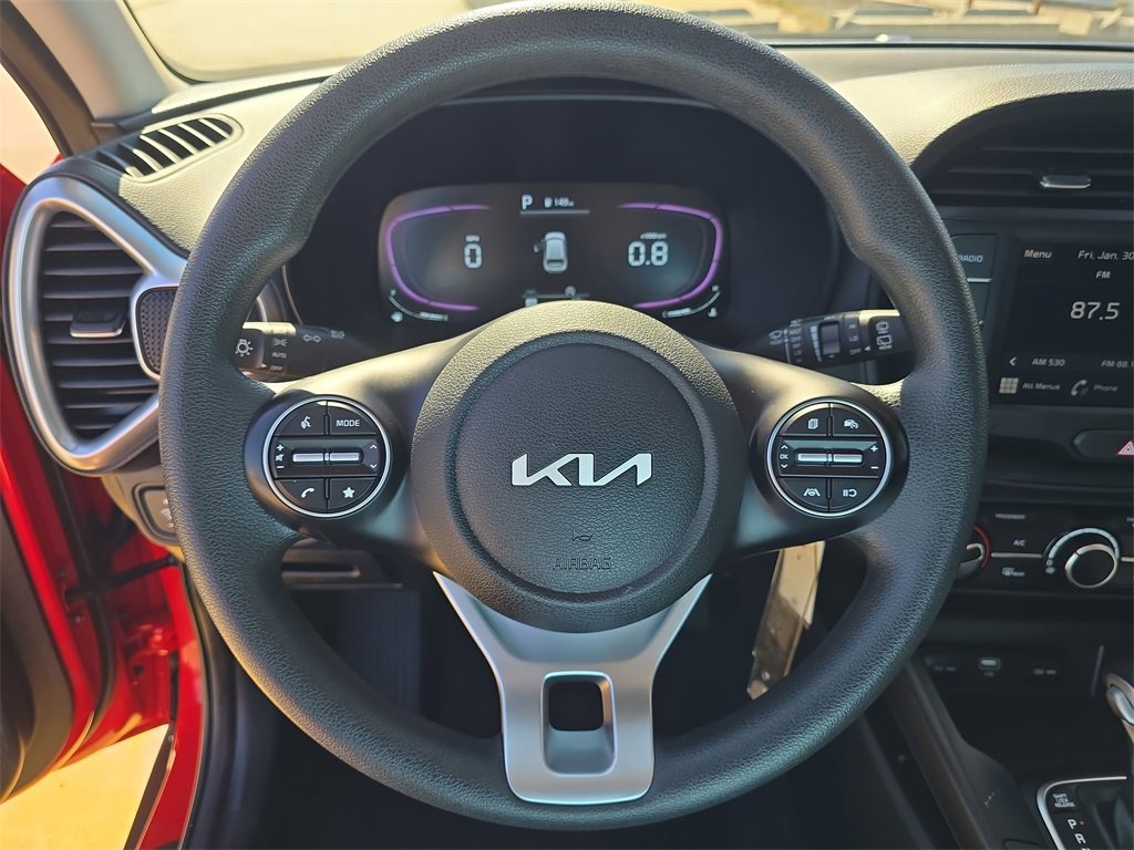 Certified 2025 Kia Soul LX w/ LX Technology Package image 29