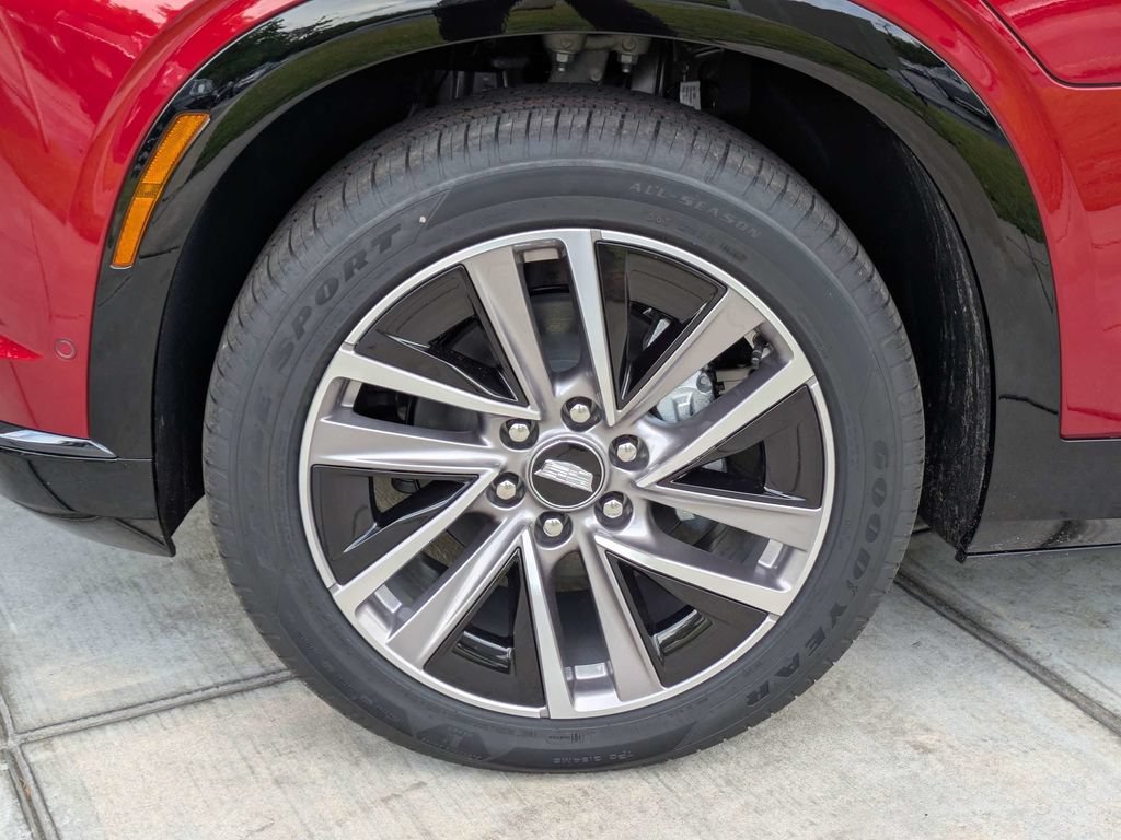 New 2027 Cadillac Vistiq Sport w/ LPO, Floor Liner Package AWD/4WD image 13
