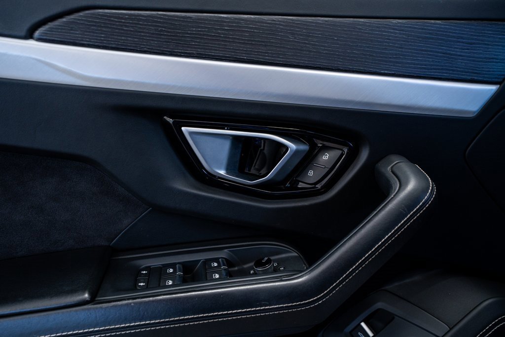 Used 2019 Lamborghini Urus image 34