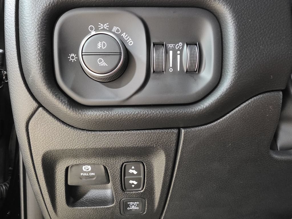 New 2027 RAM 1500 Laramie w/ Night Edition AWD/4WD image 23