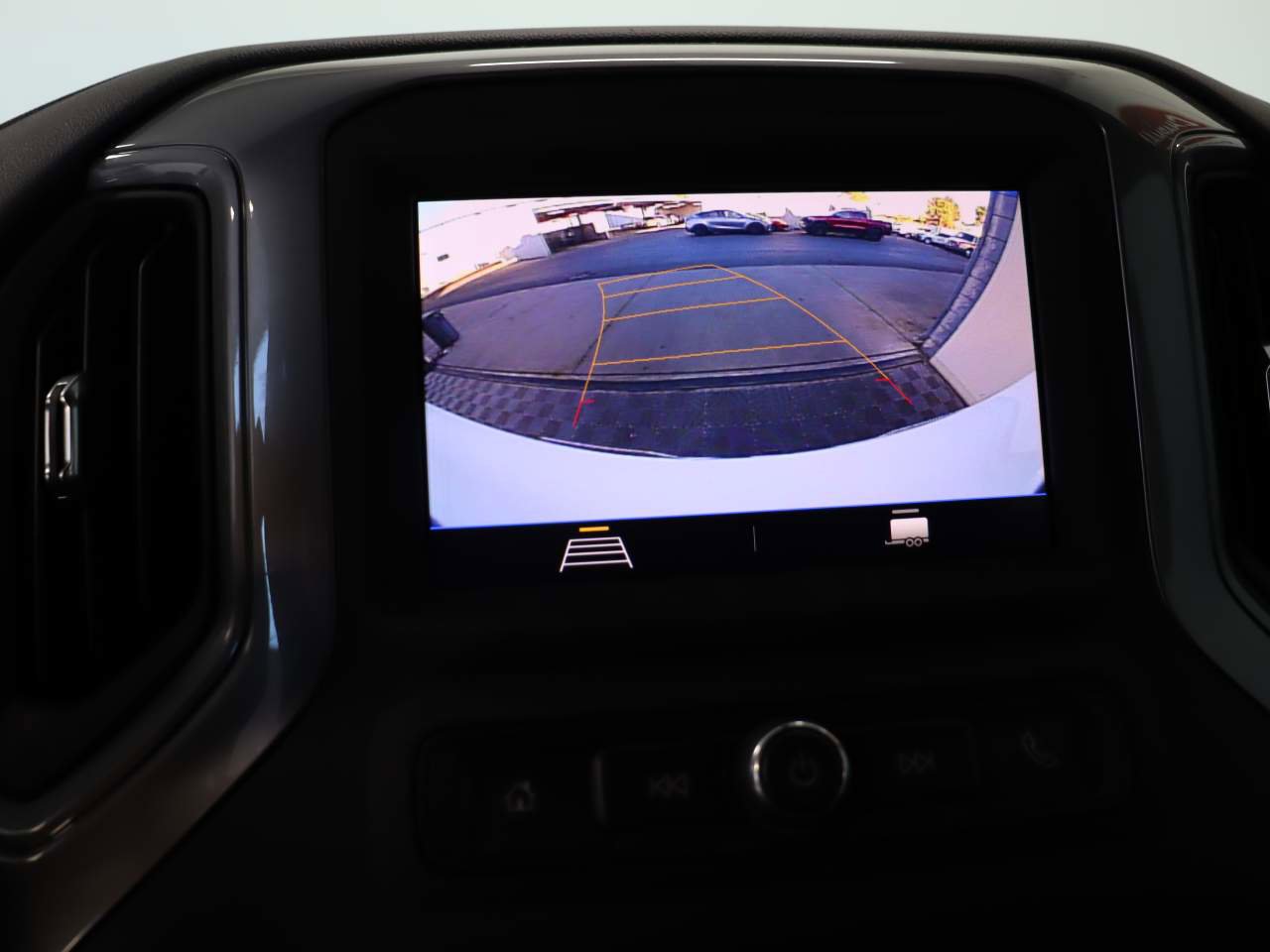 Used 2022 Chevrolet Silverado 1500 Custom image 11