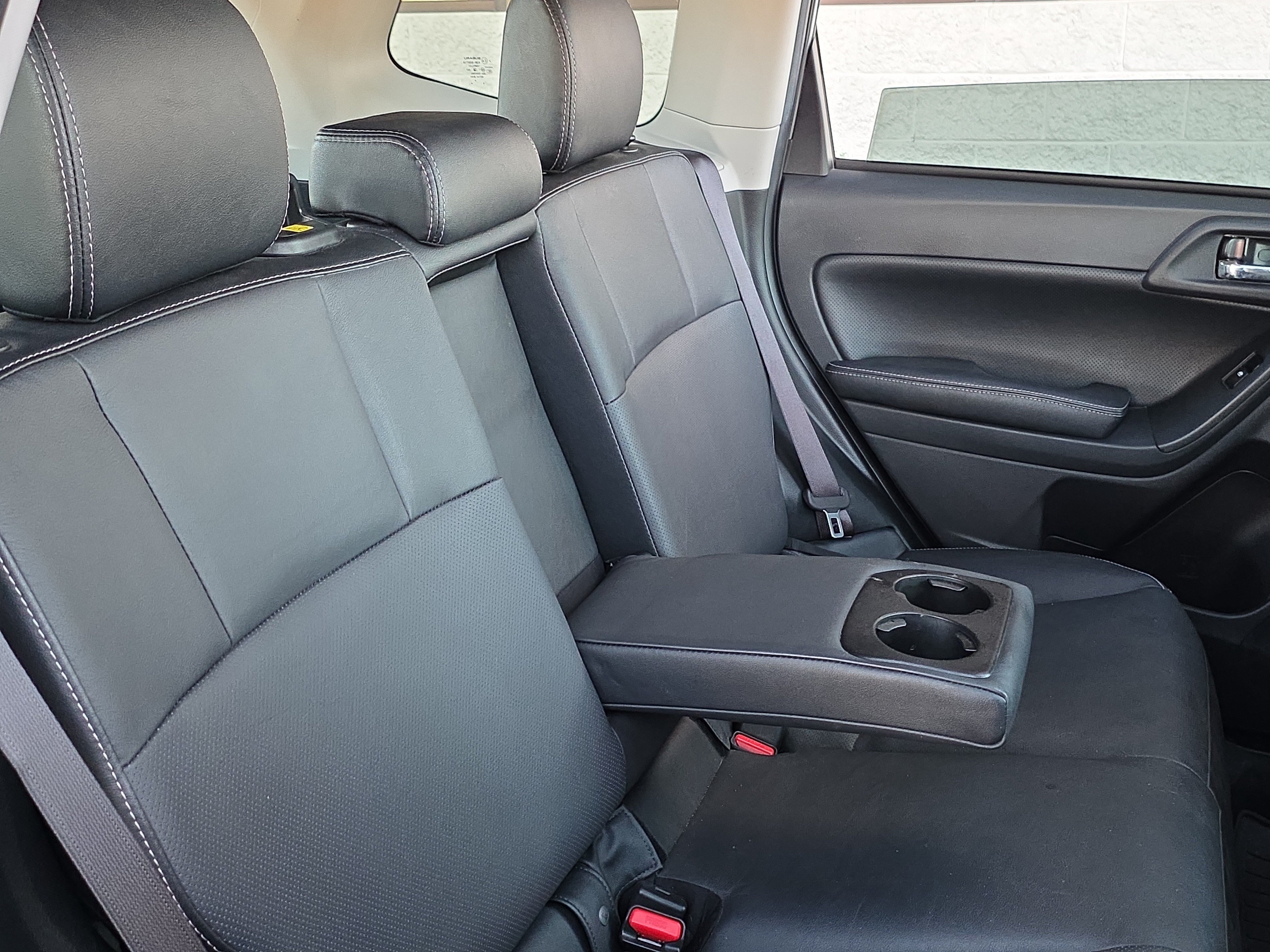 Used 2015 Subaru Forester 2.5i Limited AWD/4WD image 29