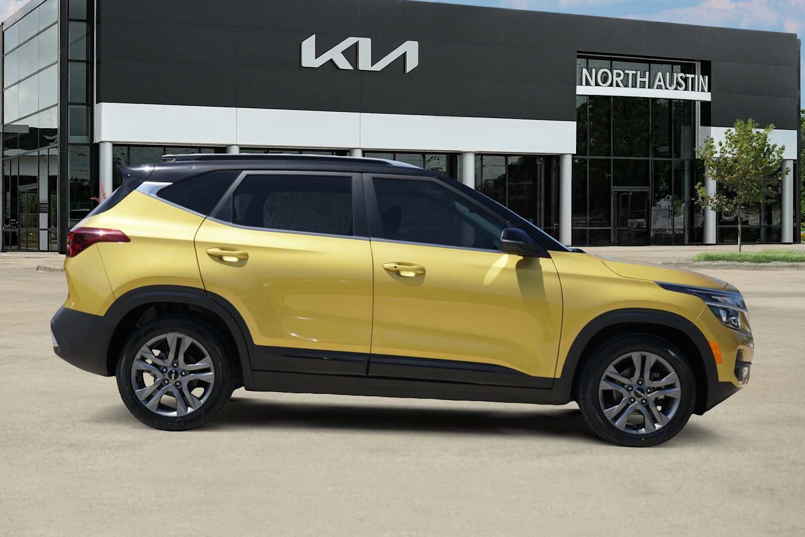 Certified 2023 Kia Seltos S FWD image 6