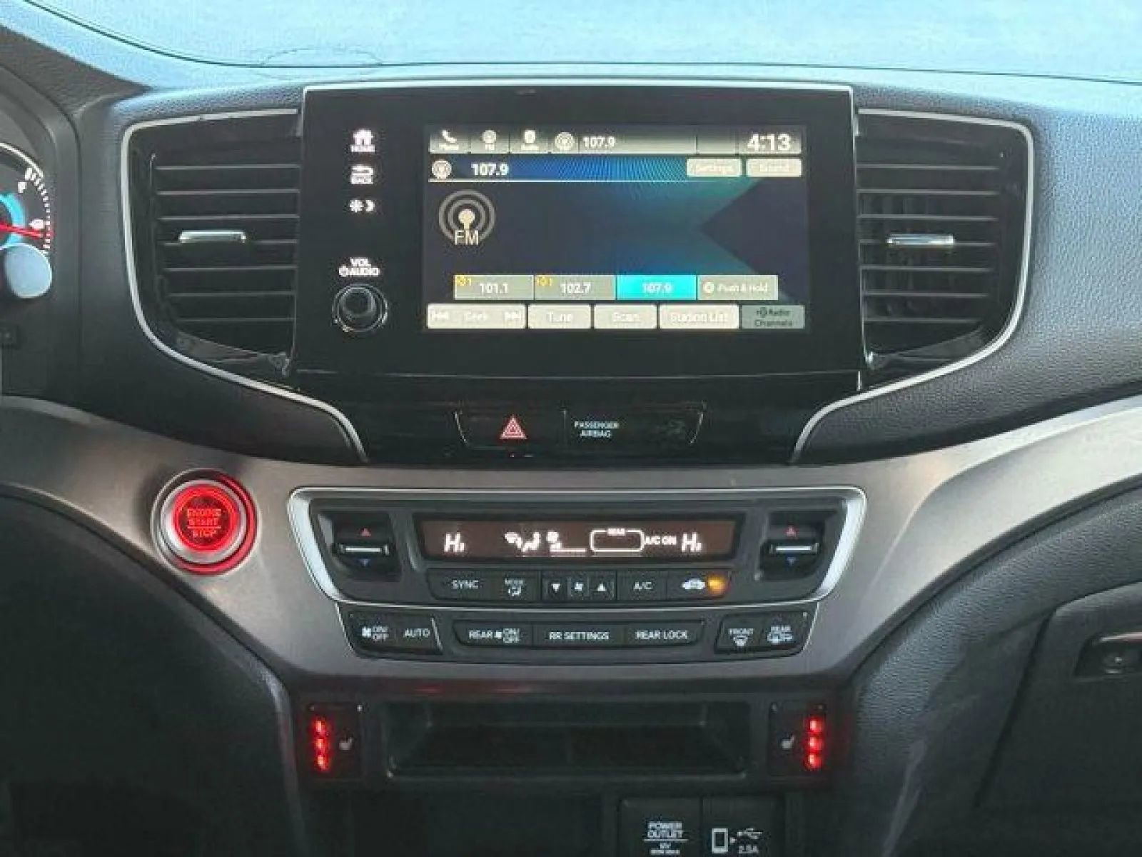 Used 2022 Honda Pilot Special Edition image 25