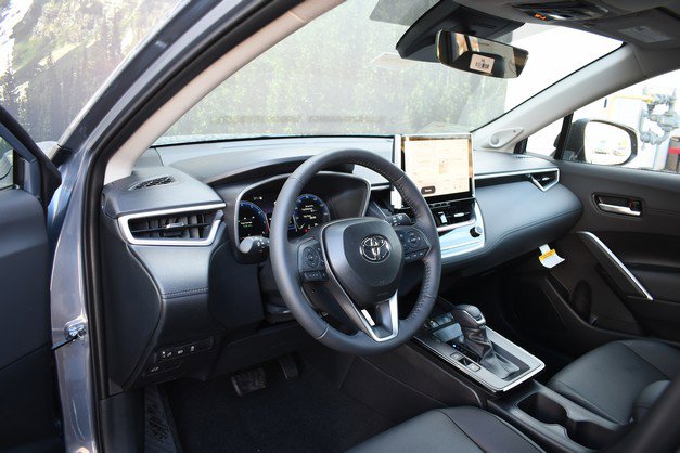 New 2026 Toyota Corolla Cross XLE image 6