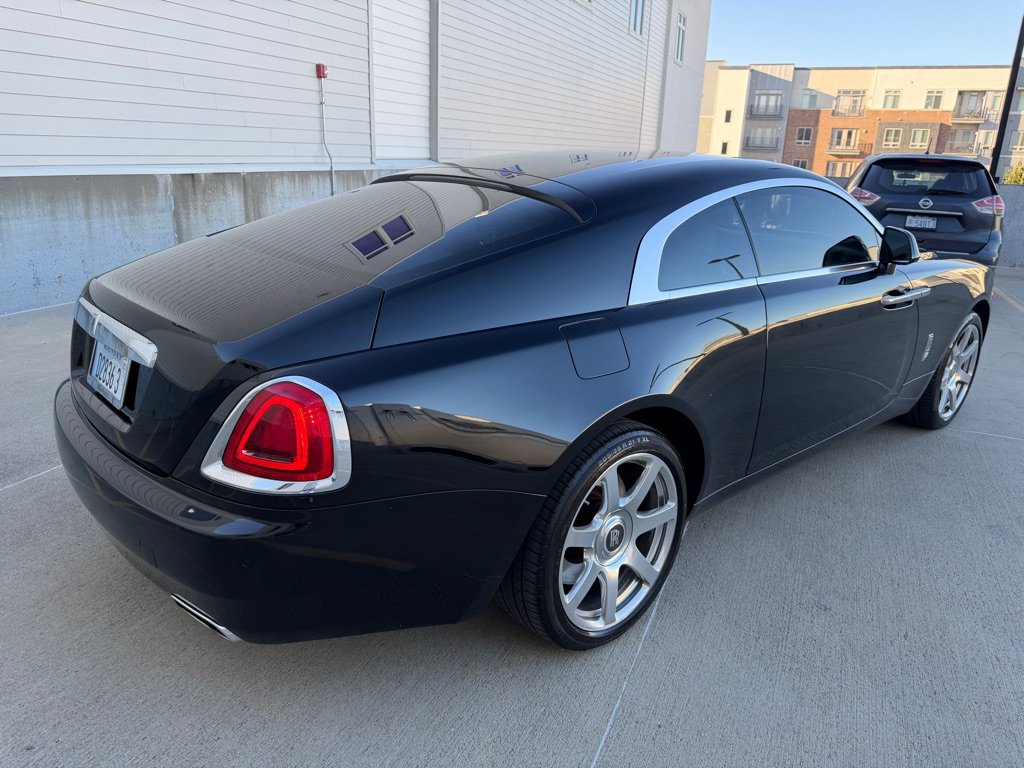Used 2017 Rolls-Royce Wraith RWD image 3