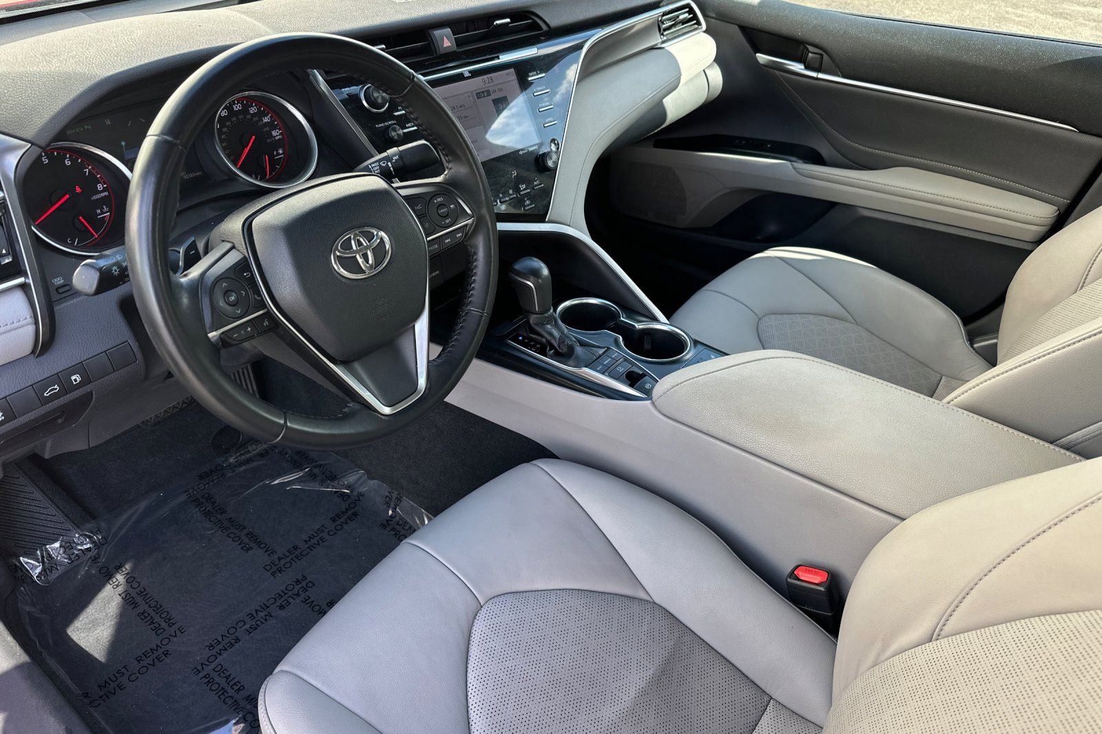 Used 2018 Toyota Camry XSE w/ Audio Package FWD image 11