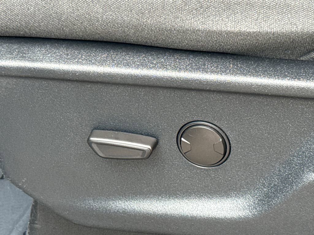 Used 2025 Ford F150 XLT w/ Equipment Group 301A Standard AWD/4WD image 24