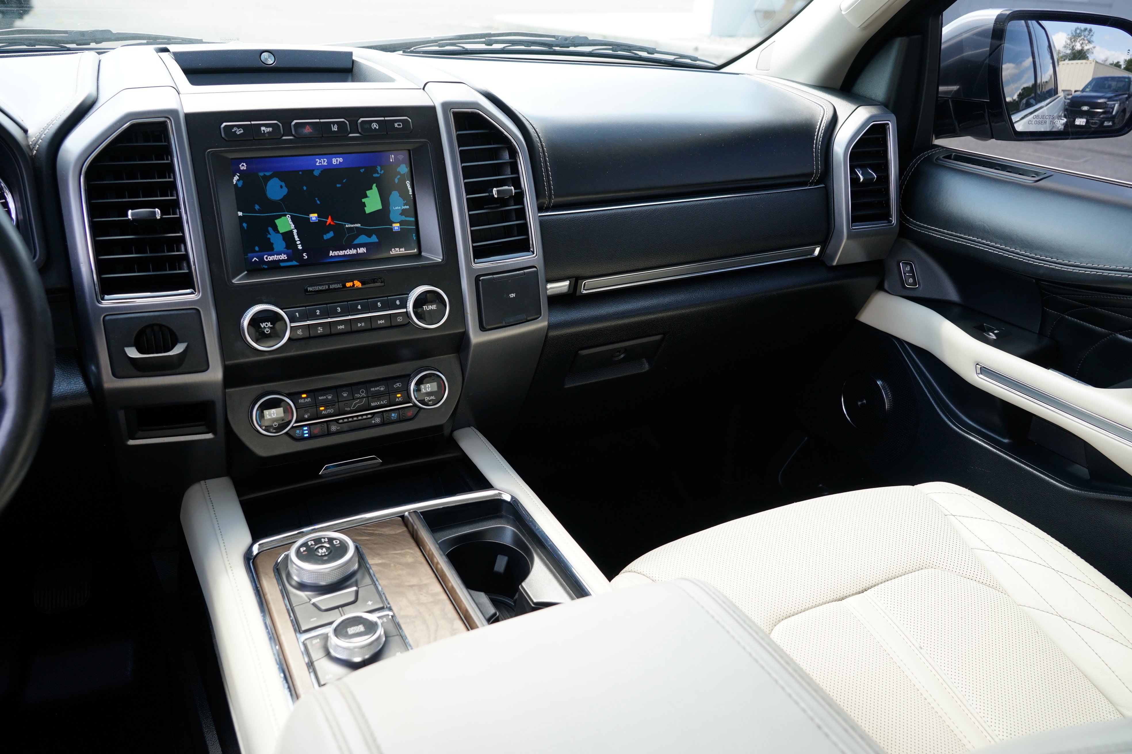 Used 2021 Ford Expedition Platinum image 24