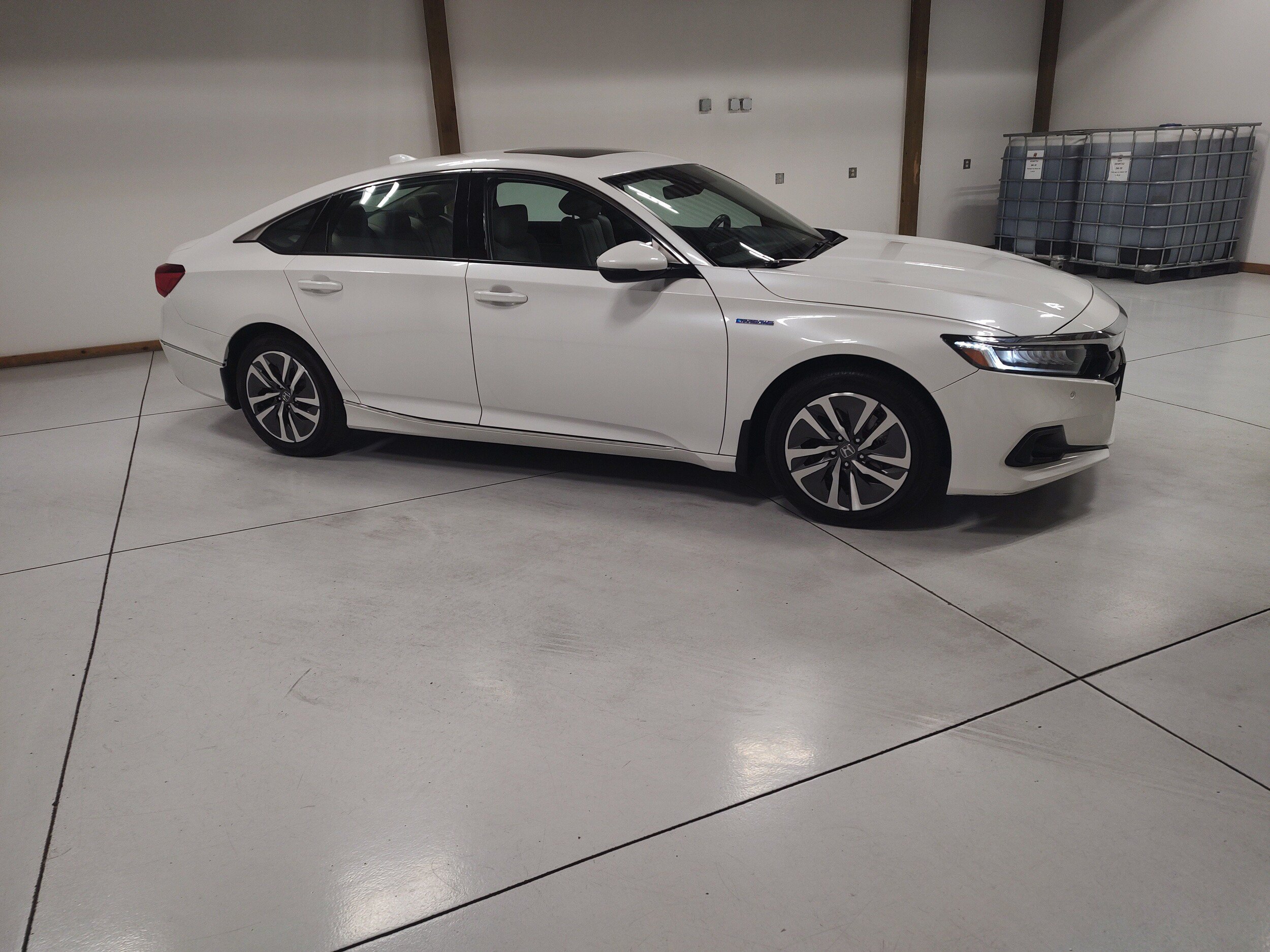 Used 2021 Honda Accord EX-L image 2