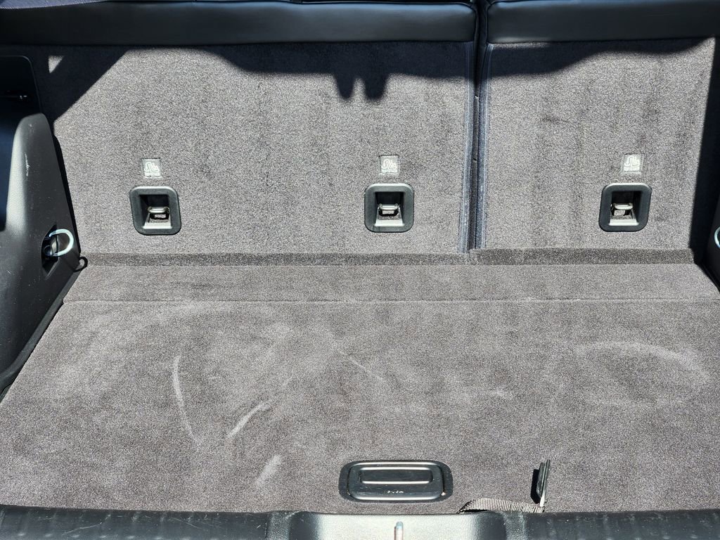 Used 2020 Jeep Cherokee Latitude Plus image 11