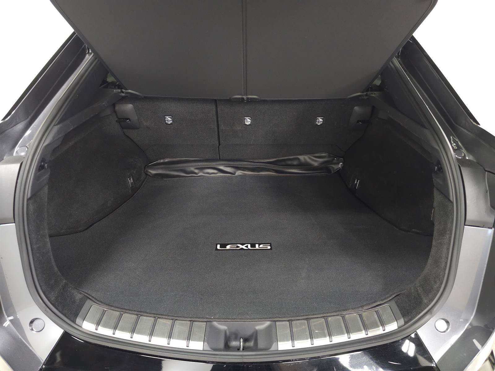 Certified 2023 Lexus RZ 450e Premium w/ Technology Package AWD/4WD image 8