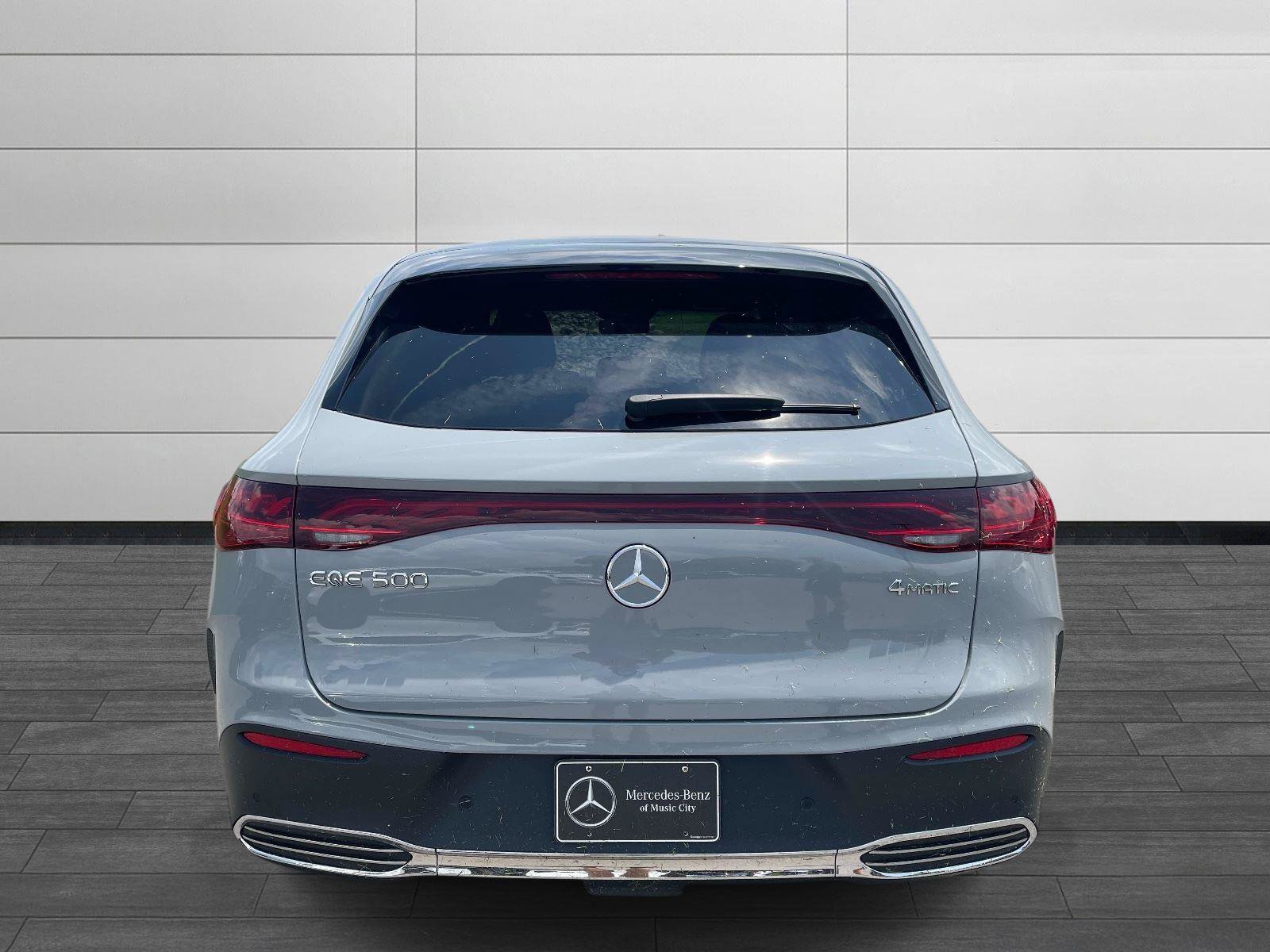 Certified 2023 Mercedes-Benz EQE 500 4MATIC SUV image 4