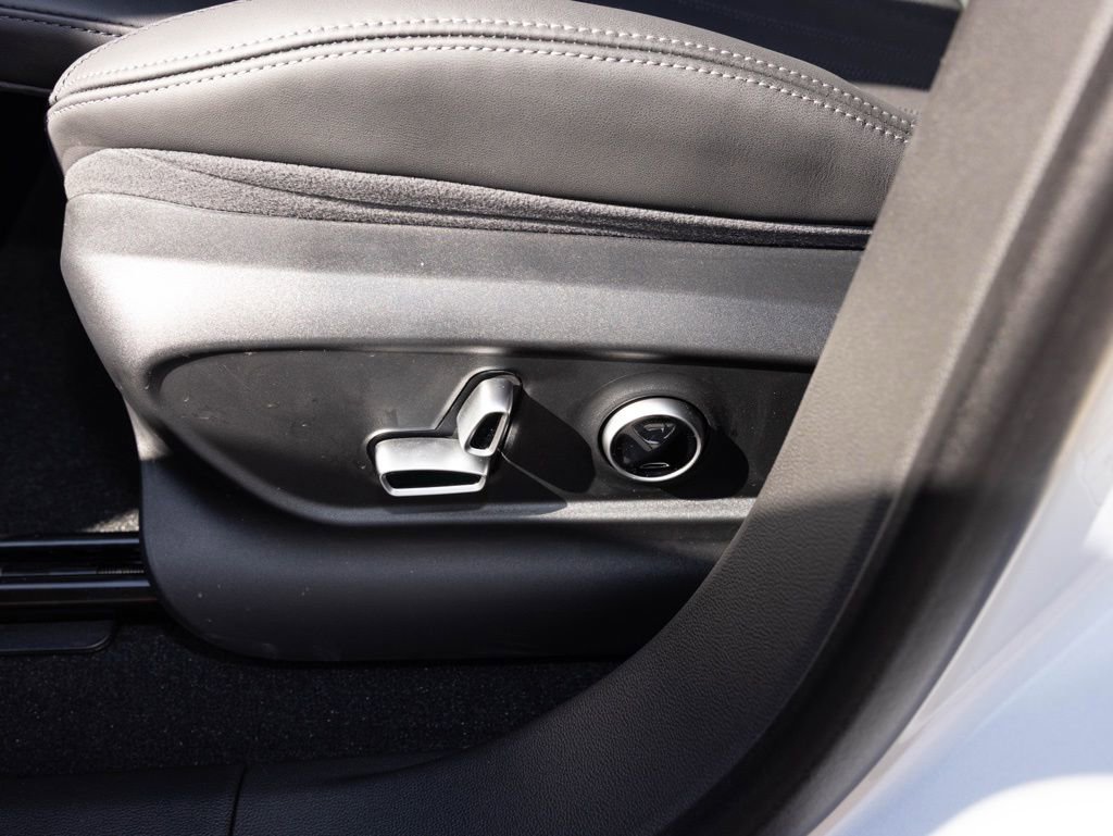 New 2025 Maserati Grecale GT image 20