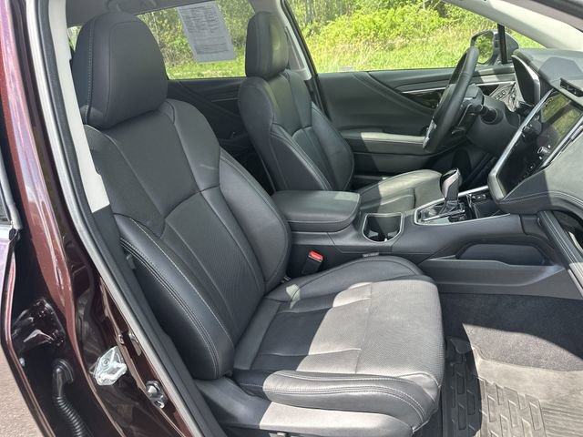 Used 2025 Subaru Outback Touring XT AWD/4WD image 29