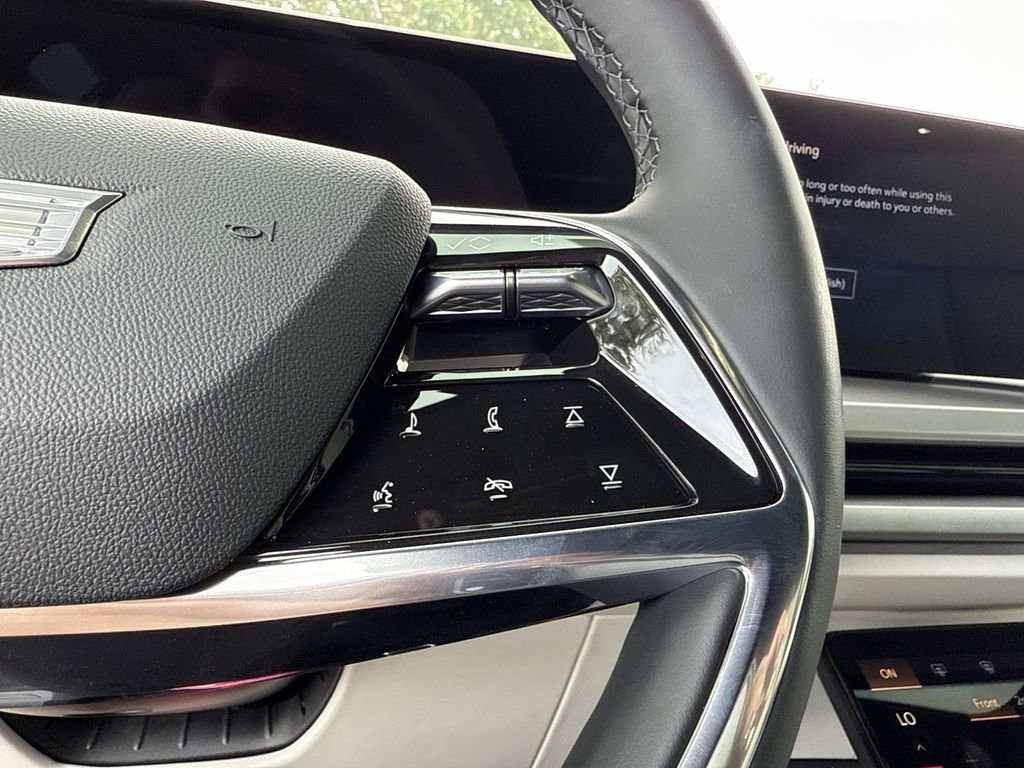 New 2026 Cadillac Vistiq Sport image 32