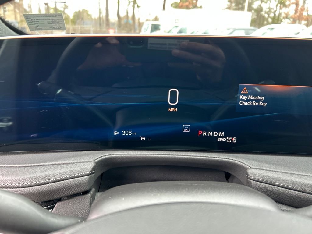 Used 2025 Cadillac XT4 Premium Luxury image 22