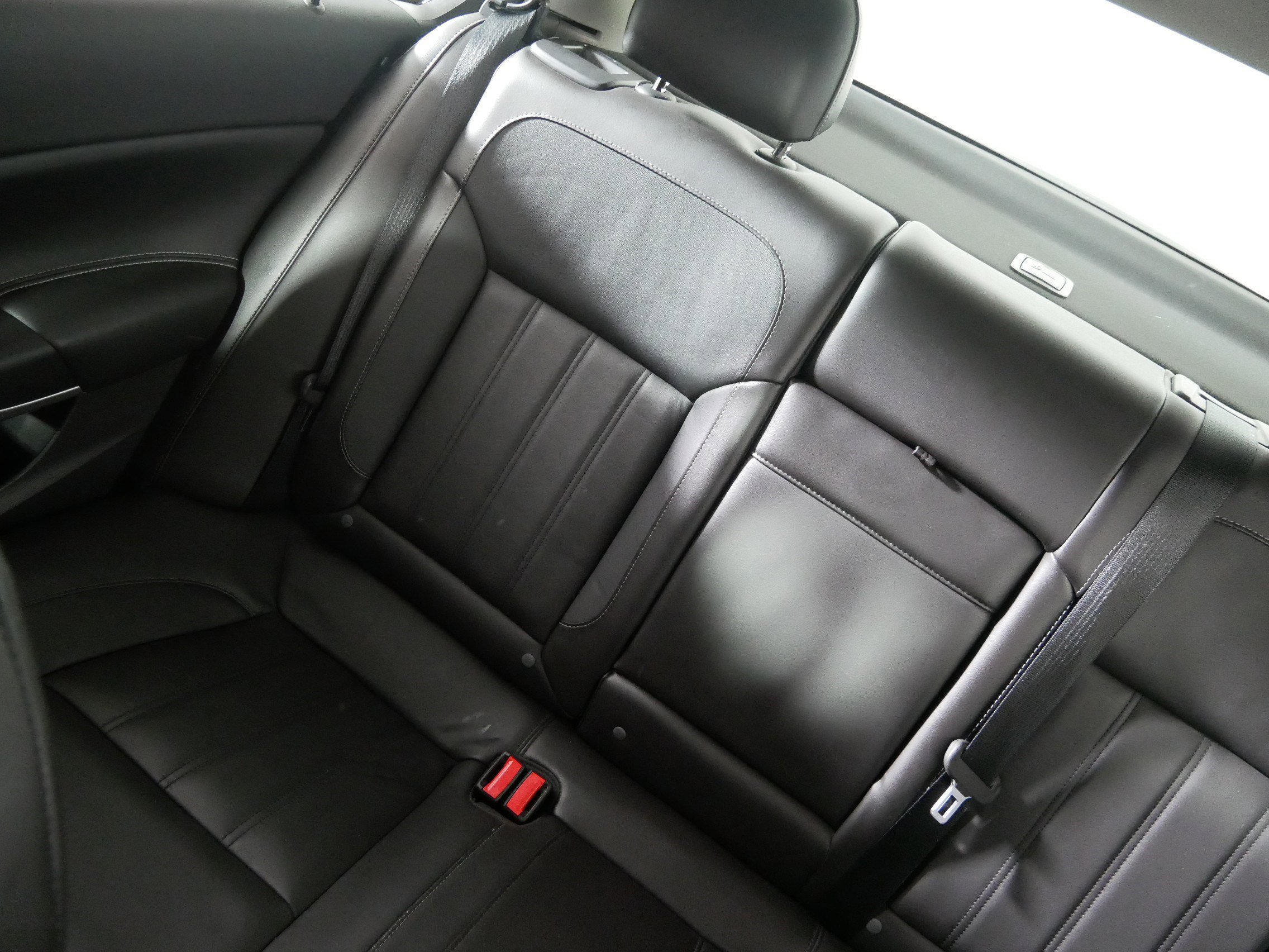 Used 2016 Buick Regal Sport Touring image 12