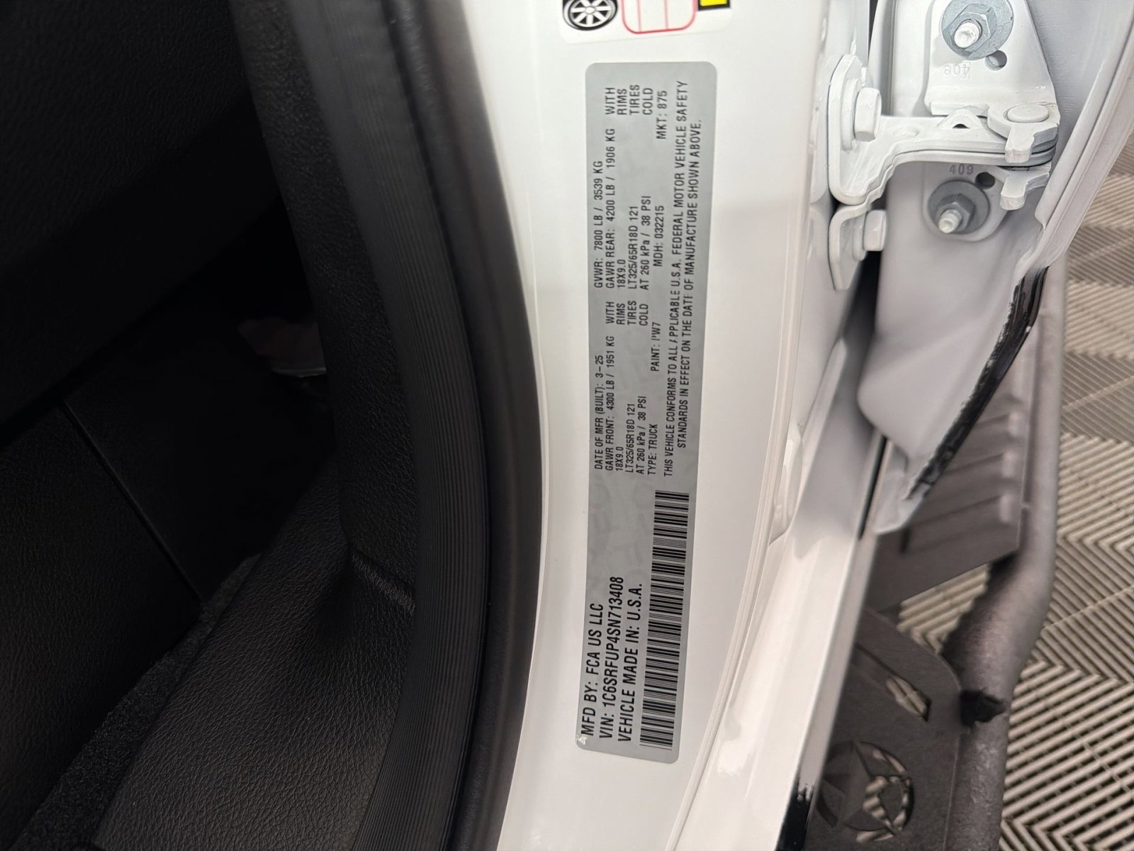 Used 2025 RAM 1500 RHO image 29