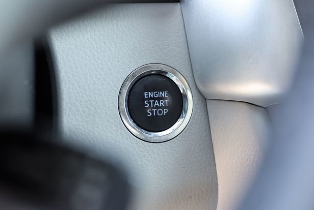 Used 2018 Toyota Highlander Limited Platinum image 26