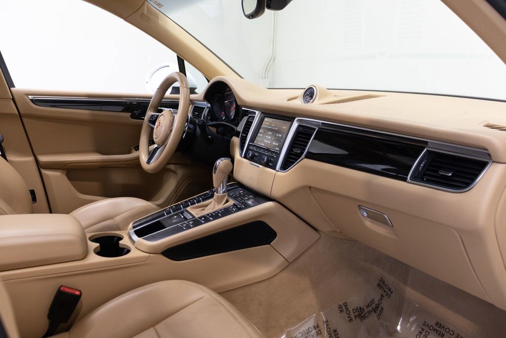 Used 2015 Porsche Macan S AWD/4WD image 19