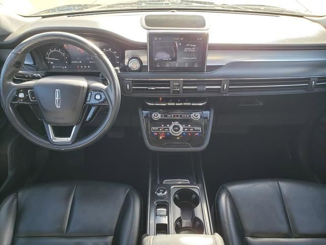 Used 2022 Lincoln Corsair AWD w/ Premium Package image 18