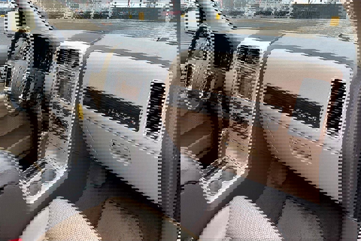 Used 2008 Lincoln MKX AWD image 16